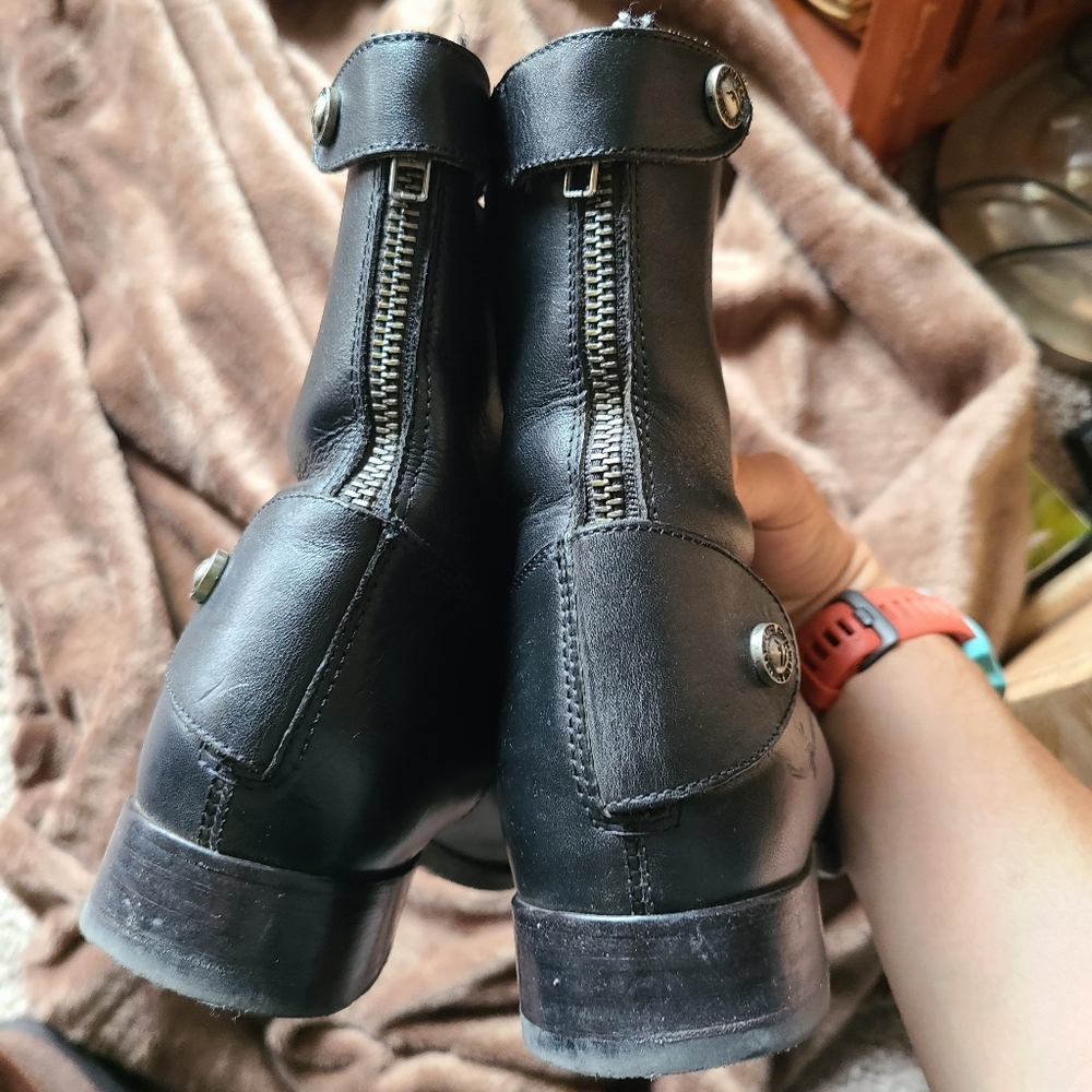 Frye Melissa Button Back Boot - Picture 5 of 5